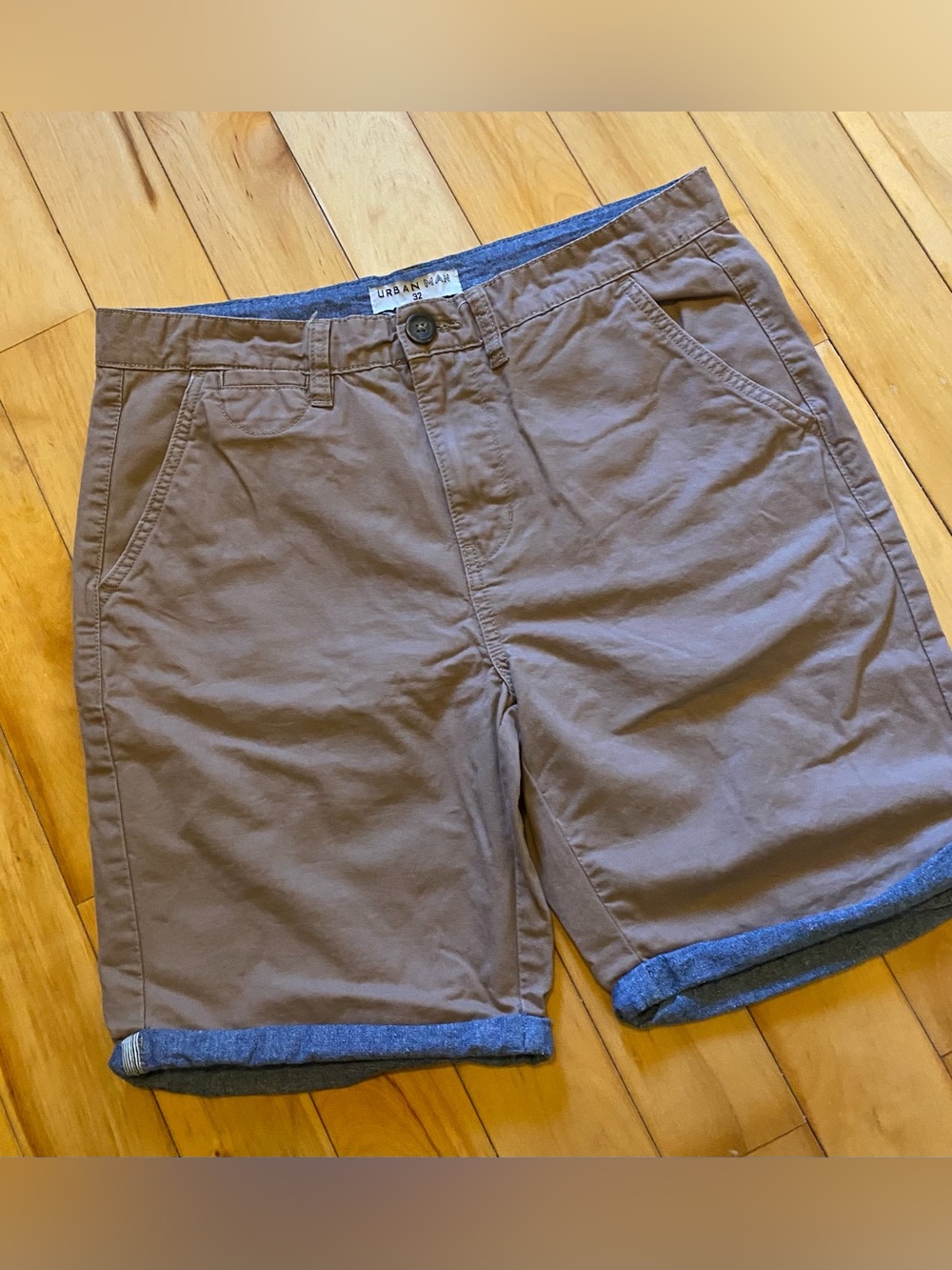 3/25$ Urban Man Tan Button-Front Shorts